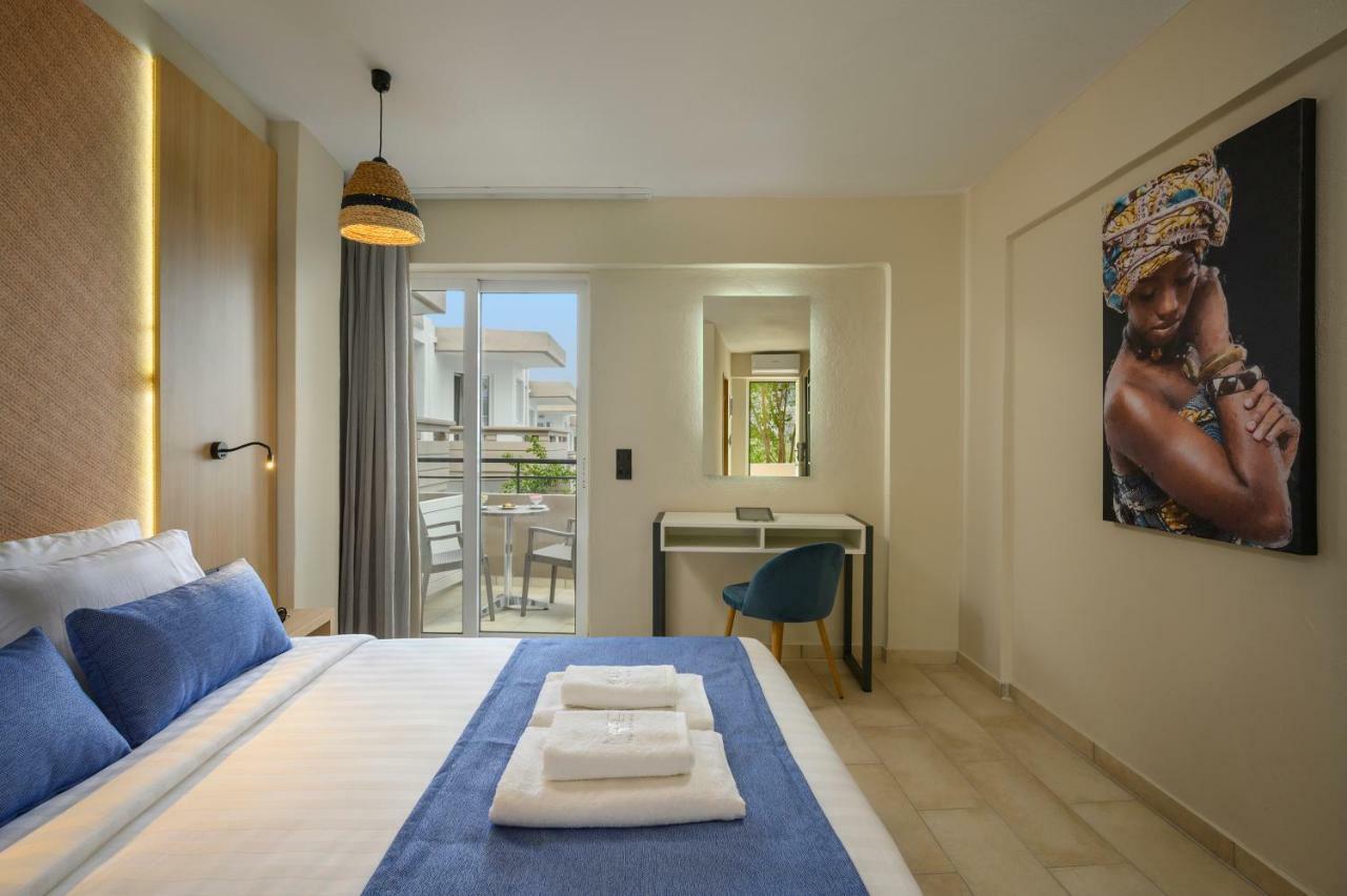 Mare boutique. Mare Blue Suites 4*. Bel mare Boutique Hotel Батуми. Chania Flair Deluxe Boutique Hotel.